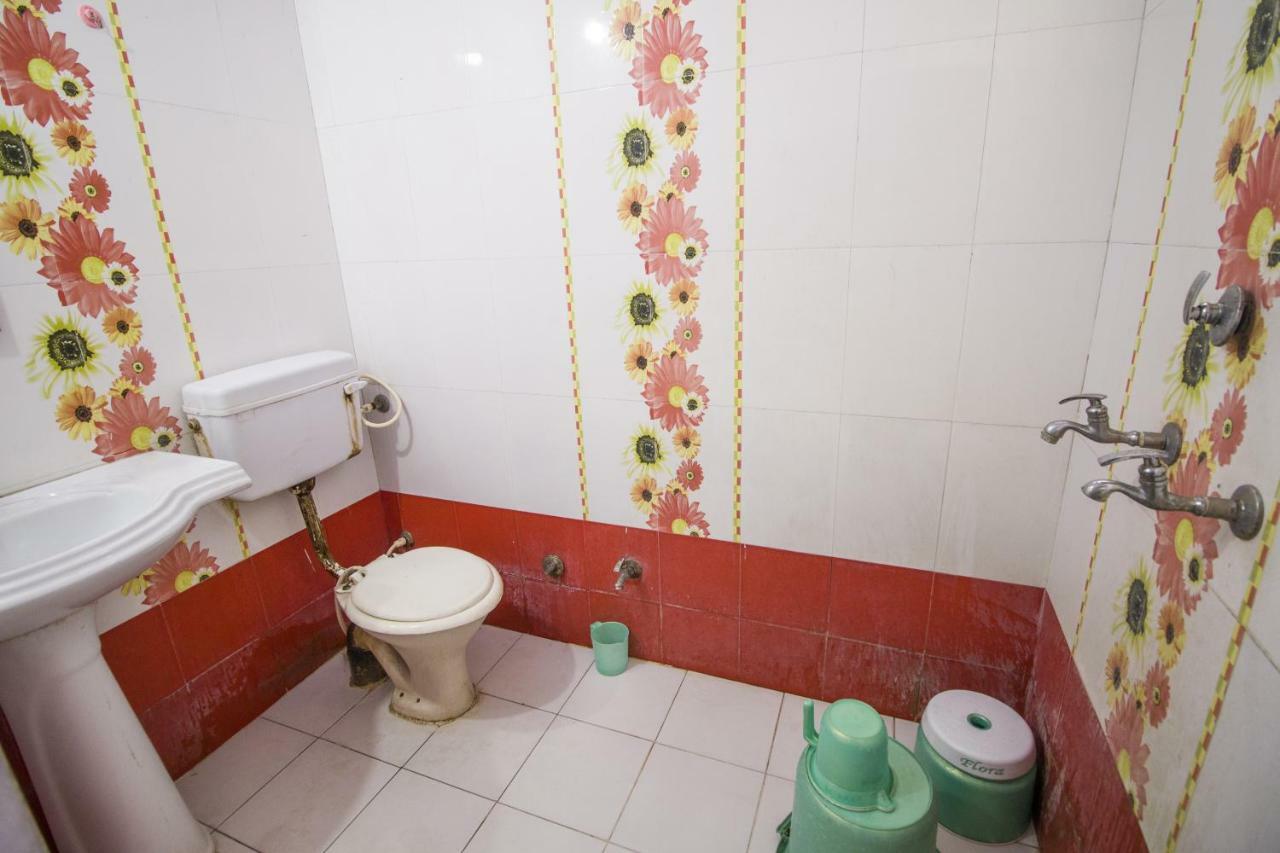 Hotel Gujarat Palace Ujjain Eksteriør bilde