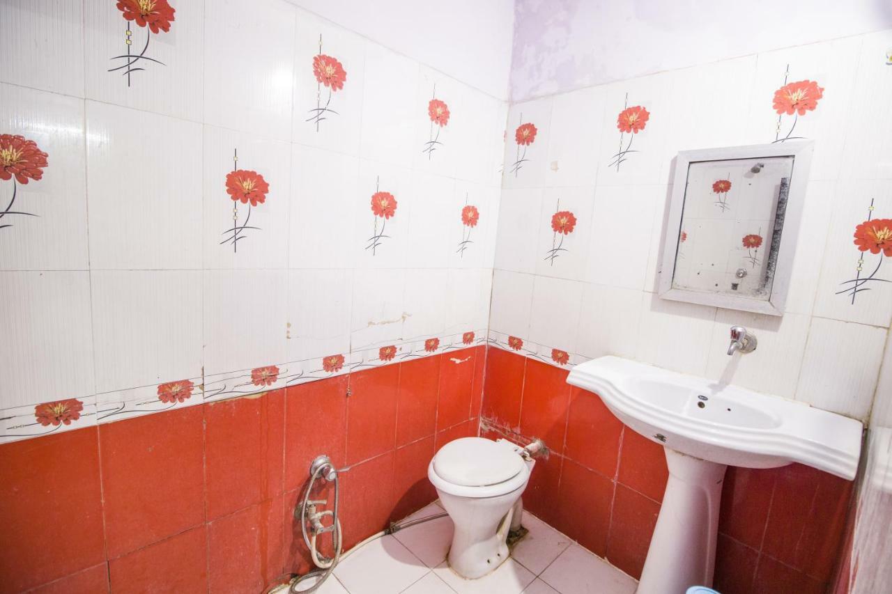 Hotel Gujarat Palace Ujjain Eksteriør bilde